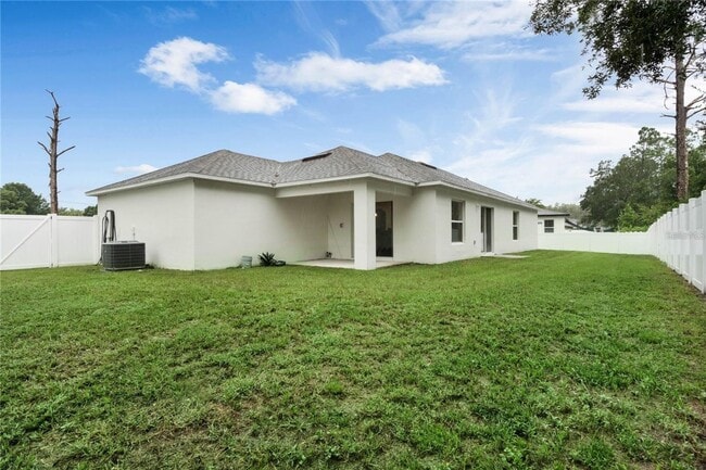Building Photo - Poinciana Home