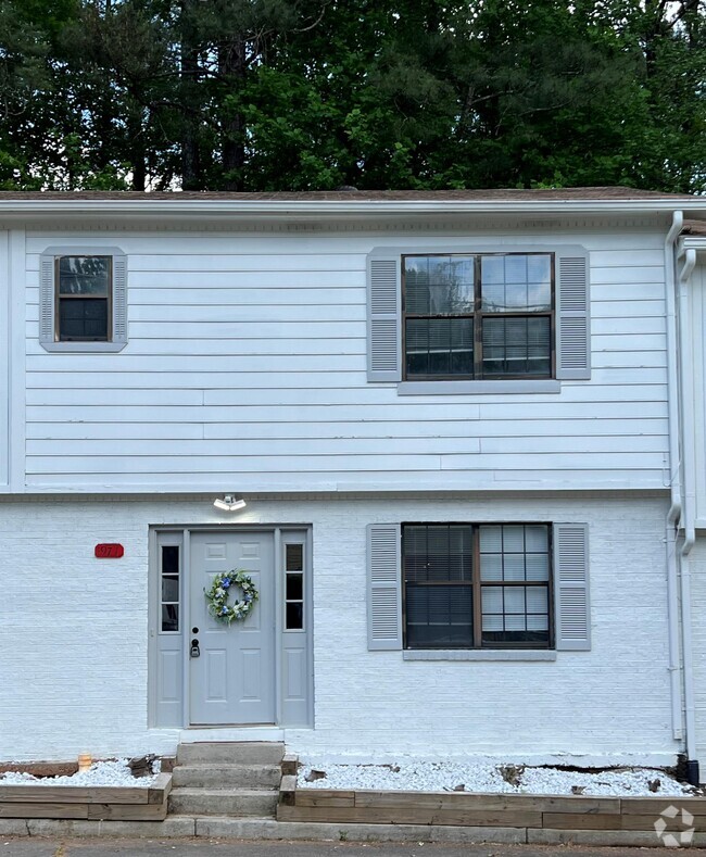 Building Photo - 1954 Padgett Dr