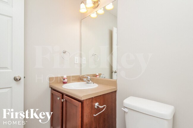 Building Photo - 10140 Benton Woods Dr