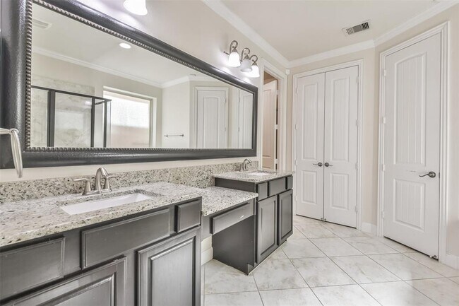 Building Photo - 10403 Monticello Hill Dr