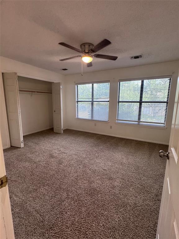 Building Photo - 306 Applewood Dr