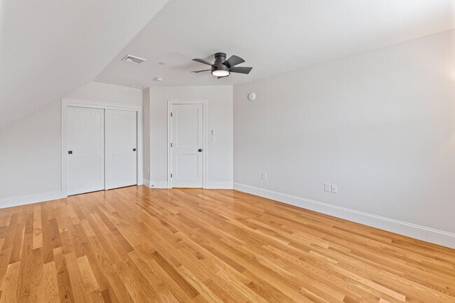 Building Photo - 48-50 Water st - Unit 3