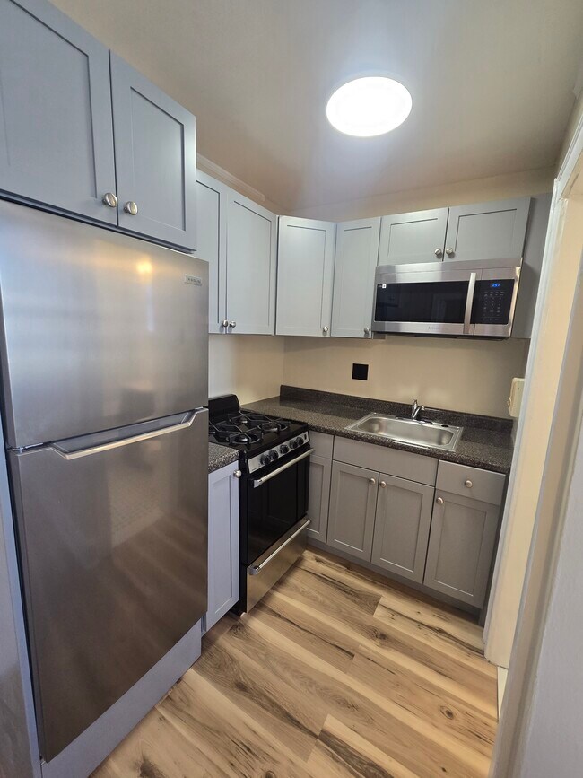 Building Photo - 46 Kelly Pky