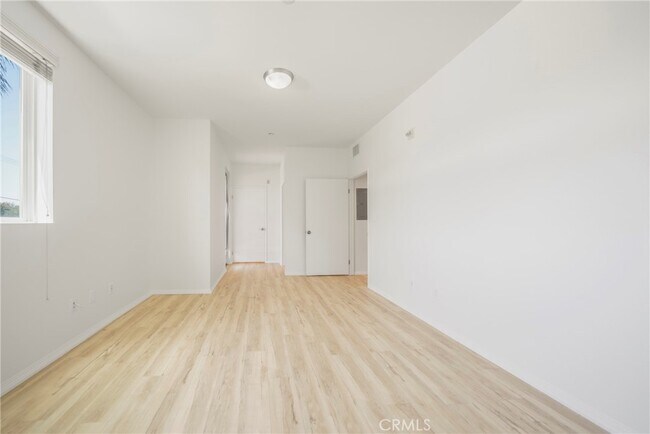 Building Photo - 13941 Sherman Way