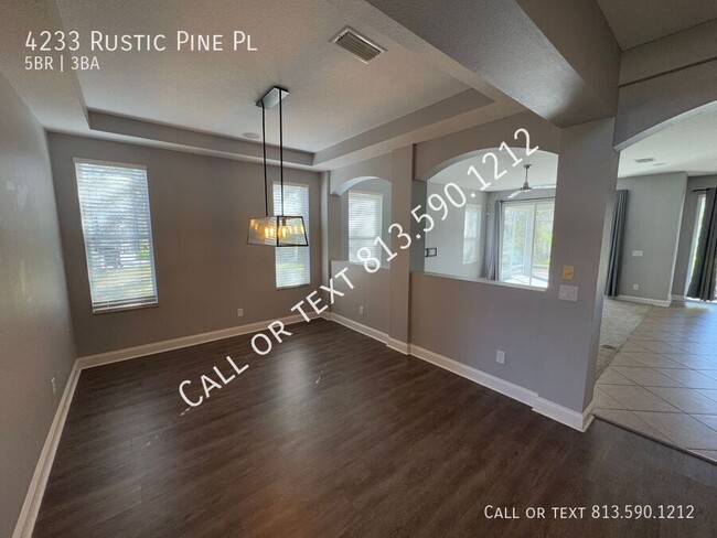 Building Photo - Spacious Wesley Chapel Home