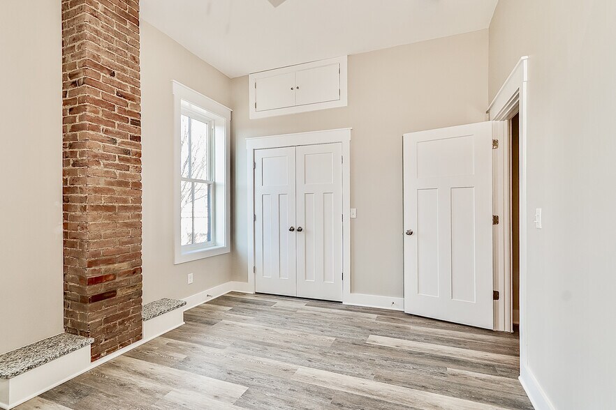 Building Photo - 1600 Bardstown Rd