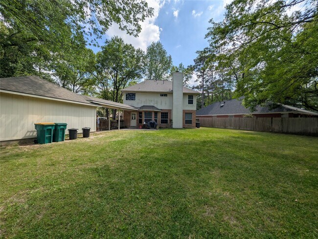 Building Photo - 130 Songful Woods Pl