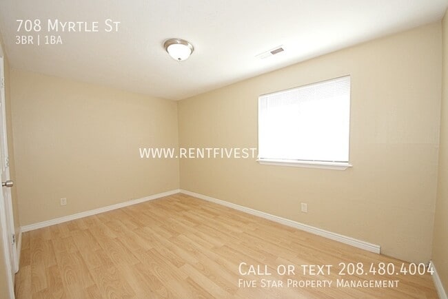 Building Photo - 708 Myrtle St