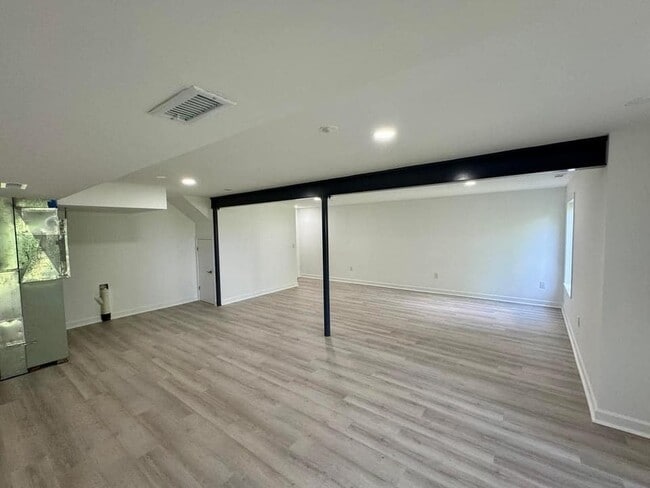 Building Photo - 1437 Meadowsedge Ln