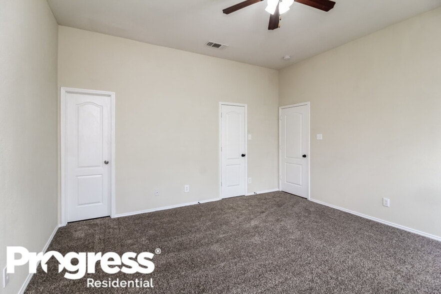 Building Photo - 412 Round Rock Dr