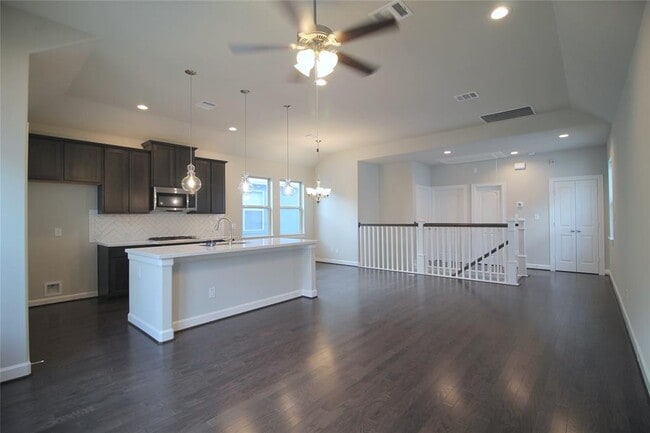 Building Photo - 11917 Oakmont Valley Trace