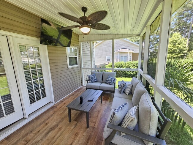 Building Photo - Furnished Mid Term rental