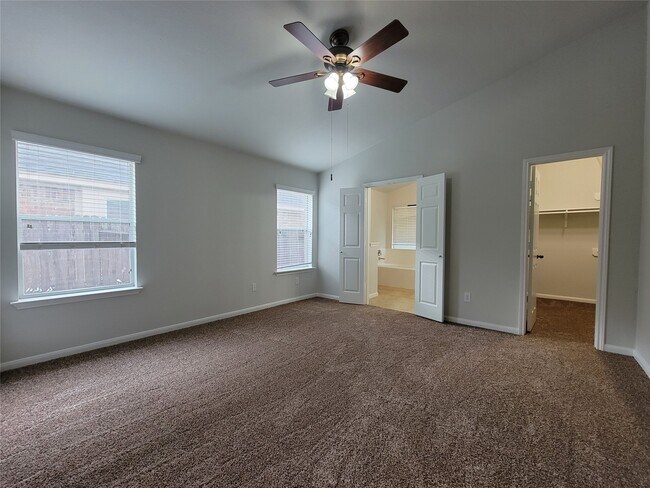 Building Photo - 2723 Wild Oak Park Dr