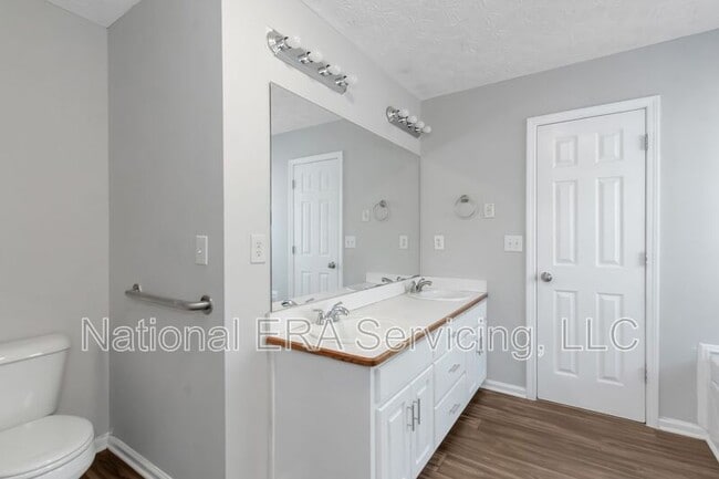 Building Photo - 455 Trelawney Cir