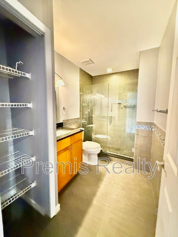 Building Photo - 2500 Winding Creek Blvd