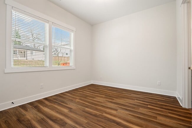 Building Photo - Newly Built 4-bedroom, 4-bathroom Home in Durham, NC