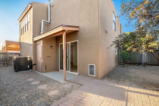 Building Photo - 1468 Acequia Borrada