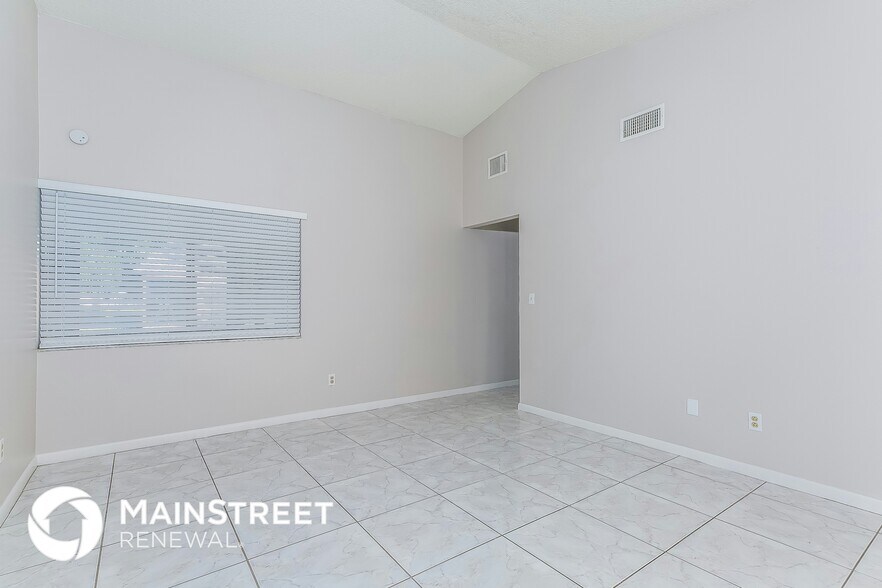 Building Photo - 1656 Parakeet Ct