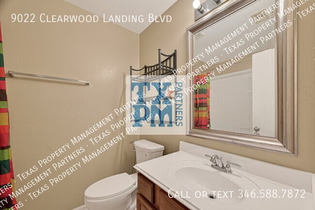 Building Photo - 9022 Clearwood Landing Blvd