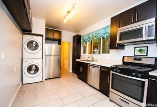 Building Photo - 4927 California St