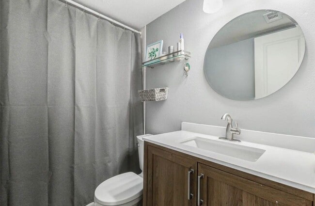 Building Photo - 101 Stratford St