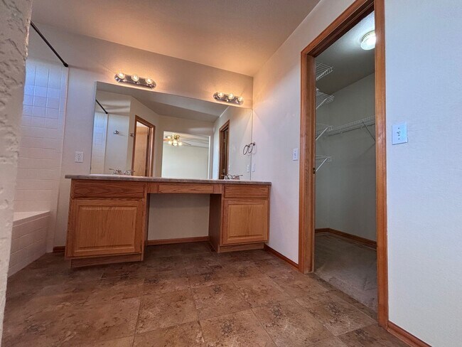 Building Photo - 4 Bed 3.5 Bath Home with Air Conditioning! - MileStone Real Estate Services - Available Now!