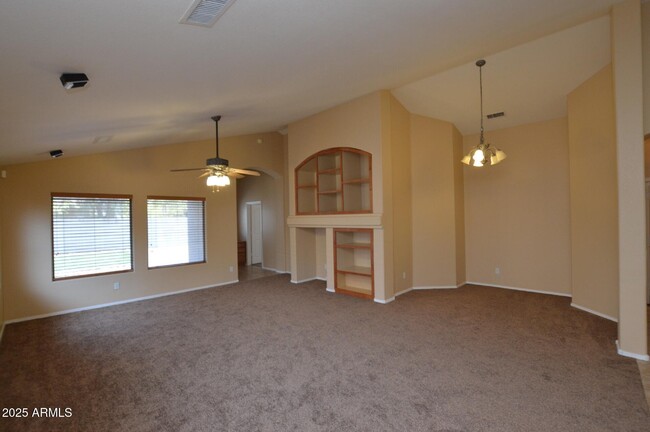 Building Photo - 4094 E Rustler Way