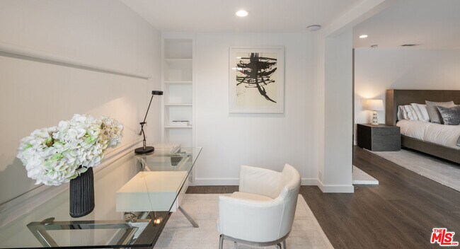Building Photo - 602 Whittier Dr