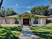 Building Photo - 907 Lakemont Dr