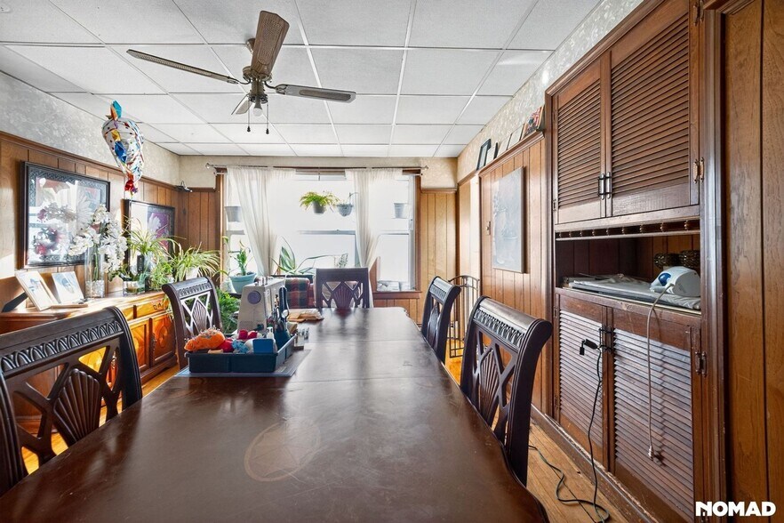 Building Photo - 38 Custer St