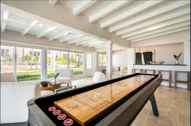 Building Photo - 1501 N Fort Lauderdale Beach Blvd