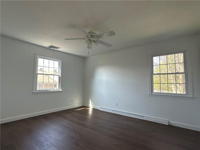 Building Photo - 11 Pocono Rd