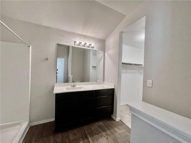 Building Photo - 5909 Ronee Leah Dr