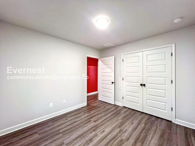 Building Photo - 8616 Hayes Dr