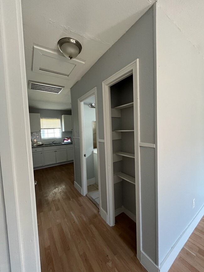 Building Photo - 3117 Rosalie St