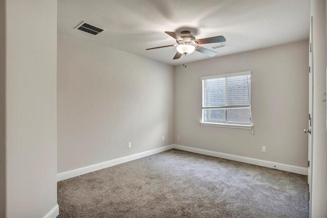 Building Photo - 708 Williams Way