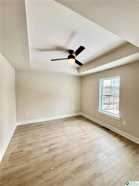 Building Photo - 1411 Greenview Dr