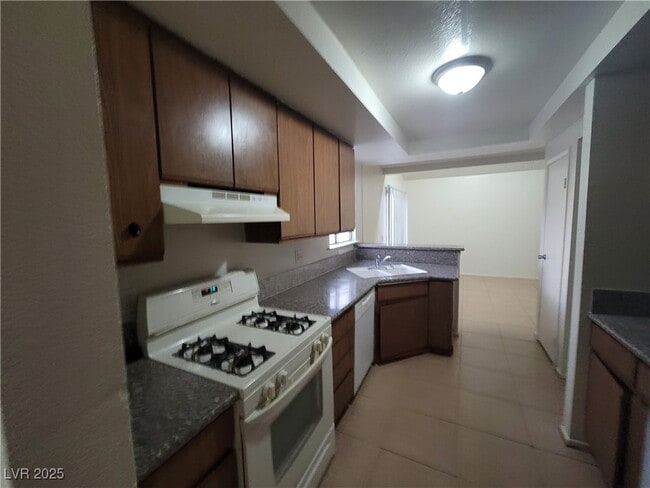 Building Photo - 108 Boysenberry Ln