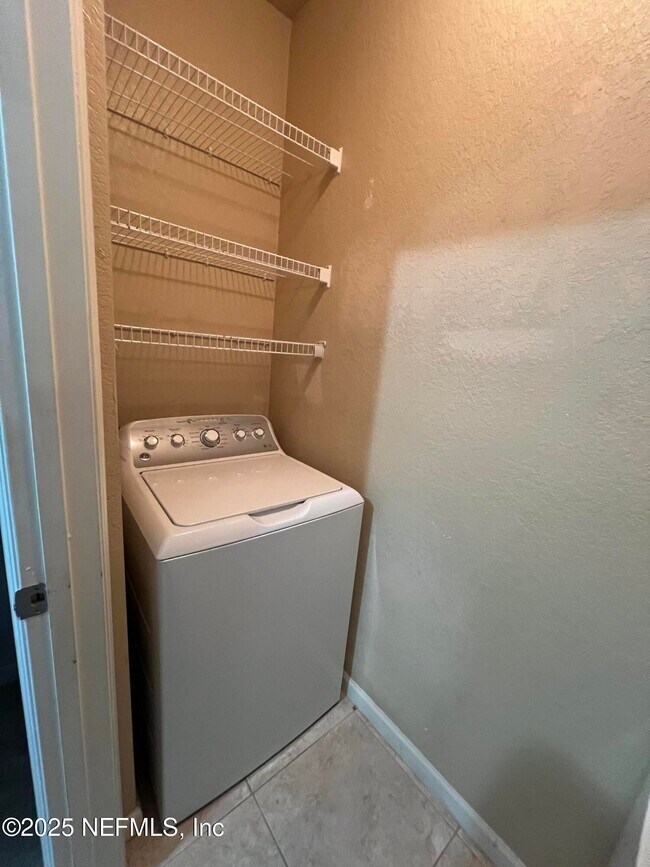 Building Photo - 5617 Bowden Rd