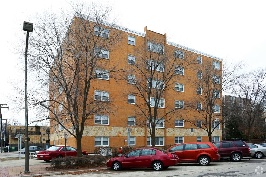 Building Photo - 1100 Church St