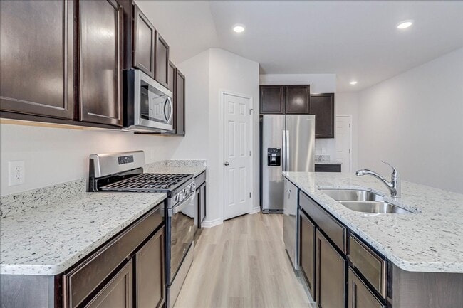 Building Photo - 1634 Comfy Wy