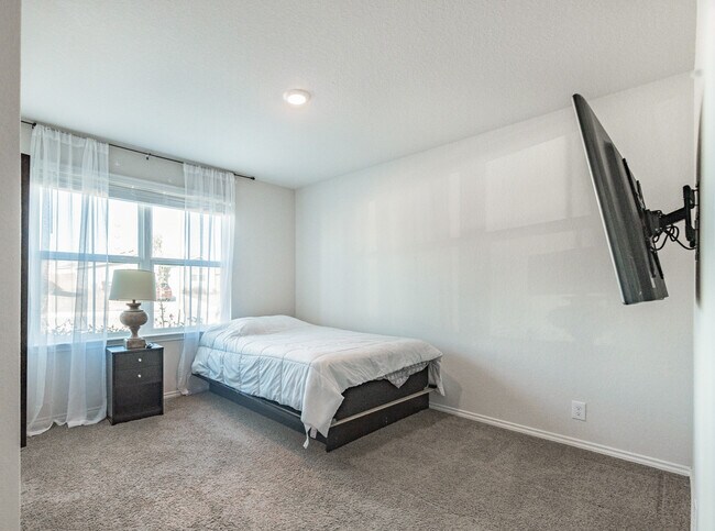 Building Photo - 8226 Blue Canal