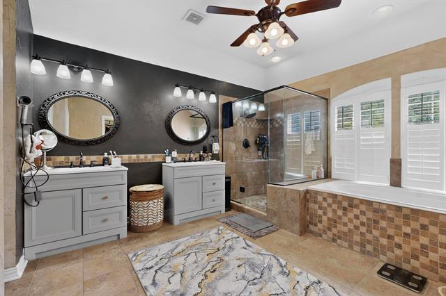 Building Photo - 2701 Scenic Dr