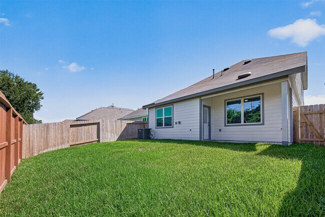 Building Photo - 15610 Coneflower Hls Dr