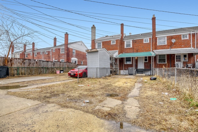 Building Photo - 8413 Kavanagh Rd