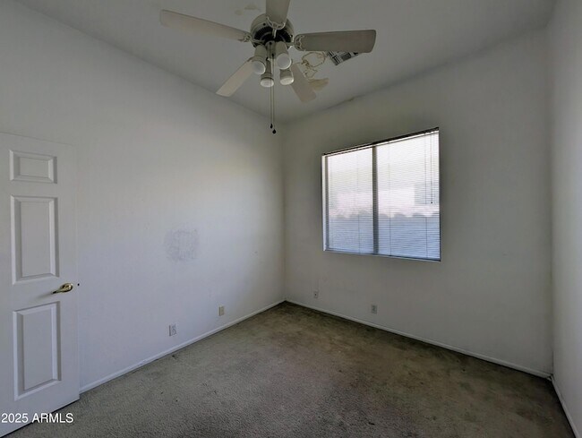 Building Photo - 5959 W Kimberly Way