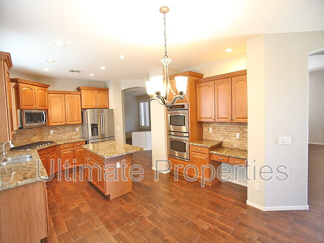 Building Photo - 8711 W Bajada Rd