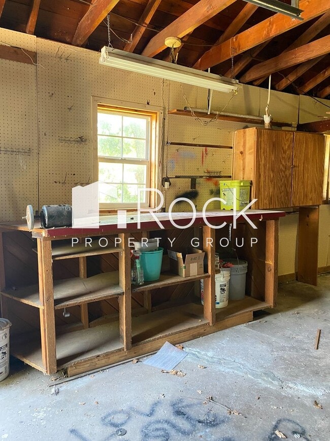 Building Photo - Remodeled 3 Bedroom Bungalow in OKC's Plaza District *Half Off 1st Month's Rent*