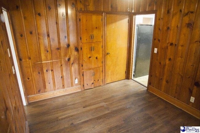 Building Photo - 512 Green St
