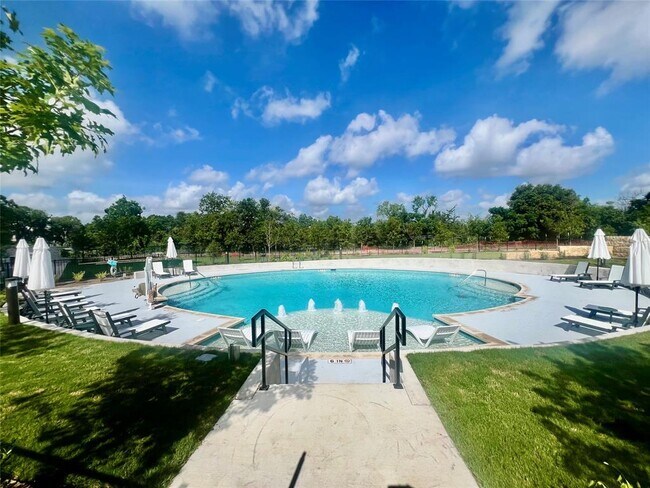 Building Photo - 4802 N Congress Ave